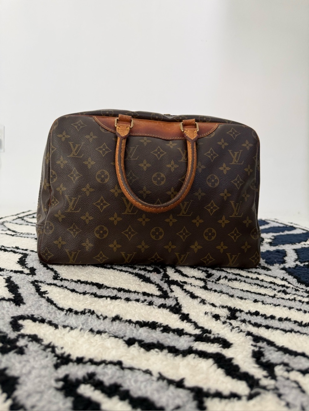 Vntg LV Monogram Deauville Handbag M47270 LV Auth